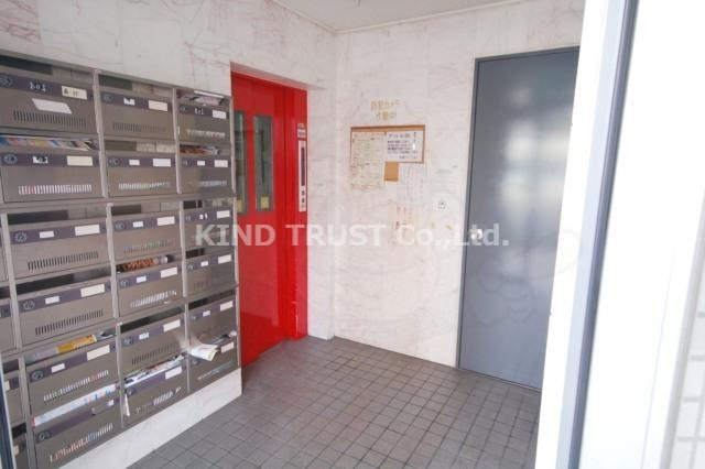 レクシア長柄のエントランス|落ち着いたエントランスです