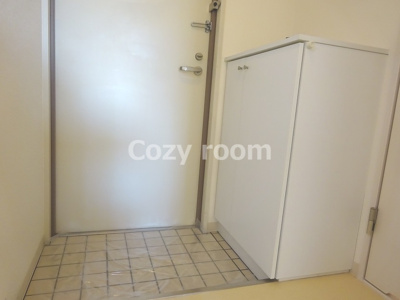 【玄関】 | エルソル江坂 | 玄関と玄関収納です