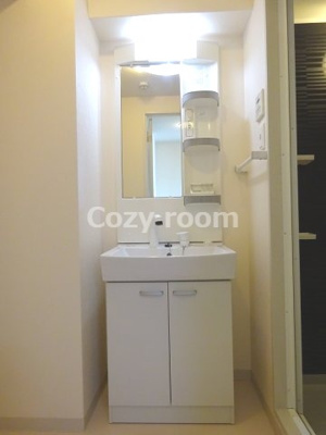 【独立洗面台】 | エルソル江坂 | 独立洗面台で身支度をすべて済ませてしまいましょう