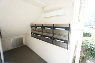 【その他共用部分】 | 集合ポストなど、共用部分はしっかり管理されています