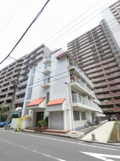 【外観】 | 総戸数２３戸、昭和５６年３月築、管理人は巡回勤務につき管理体制良好です♪