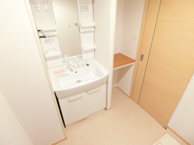 アプローズの独立洗面台