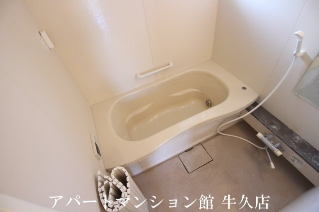 リヴェール東山の浴室