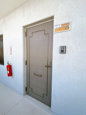 ユートピアタウン南館の玄関