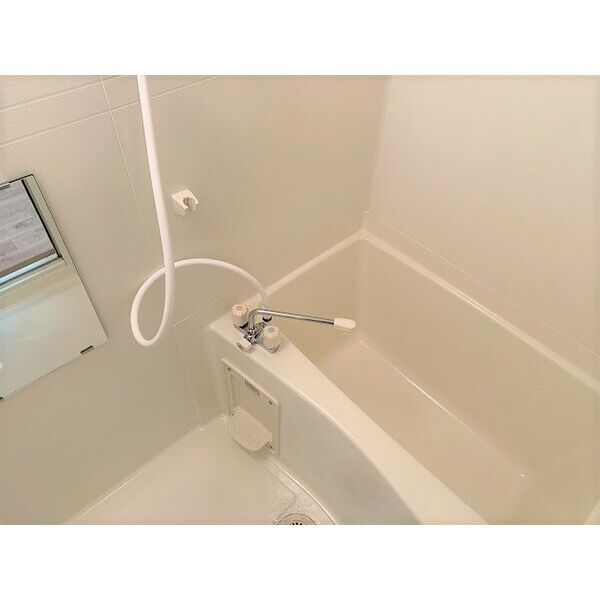 ウイングハイツの浴室