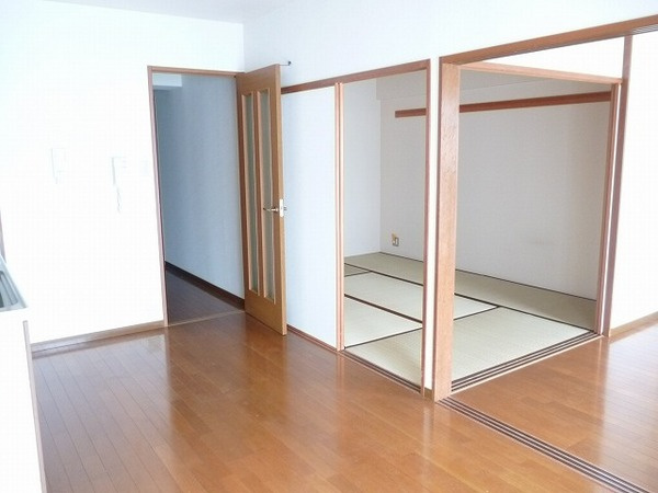 ベアーズ土山の内装