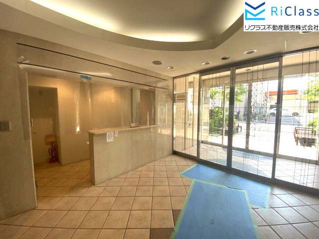 ワコーレデュプレックス神戸のエントランス|清潔なエントランスです