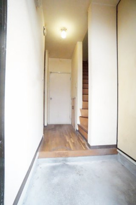【玄関】 | メゾン・ヒロD | ※同物件・同タイプの写真です。