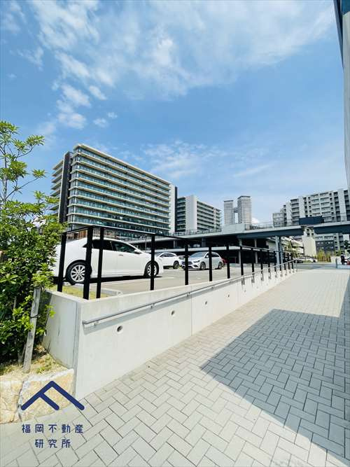 センターマークスタワーの駐車場