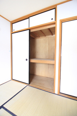 【収納】 | ロイヤルヴィラ・壱番館