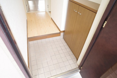 【玄関】 | ロイヤルヴィラ・壱番館