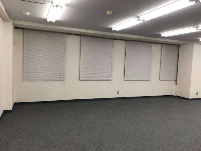 石黒由賢ビル