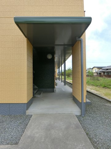 プログレス　B棟のエントランス