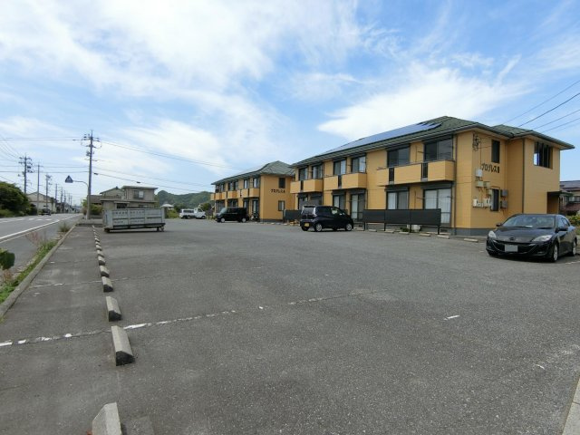 プログレス　B棟の駐車場