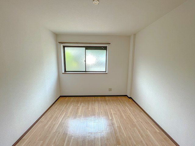 フォブール深田の洋室|ゆったりした洋室です