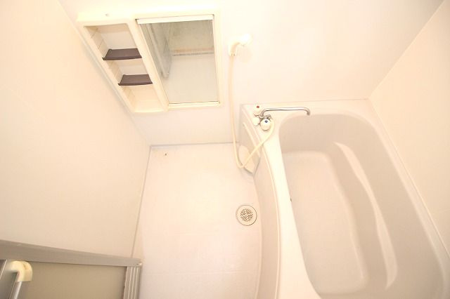 クレストの浴室|落ち着いた空間のお風呂です
