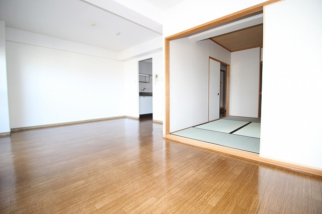 クレストの居間・リビング|使いやすい居間です