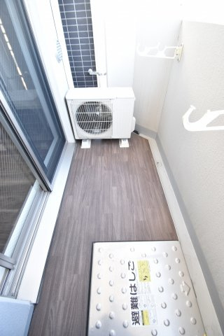 レオンコンフォート難波ミラージュのバルコニー