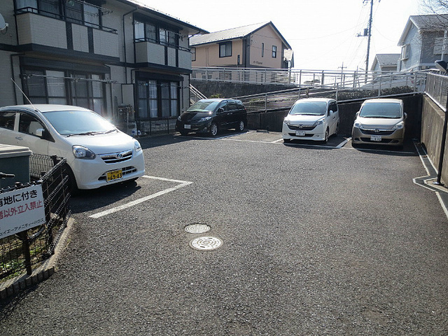 サンパークAの駐車場