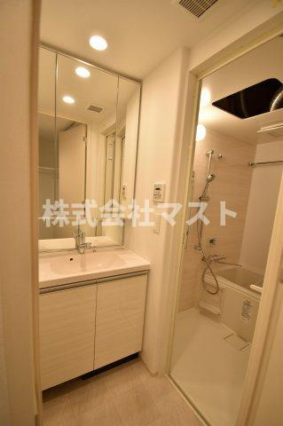 BPRレジデンス大阪本町Qの洗面所