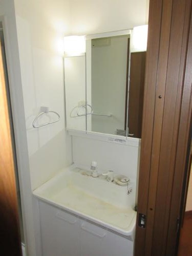 【独立洗面台】 | カリーノ蘭 | シャワー付き