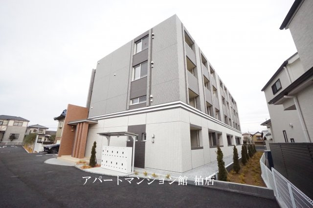 コントレイルの外観