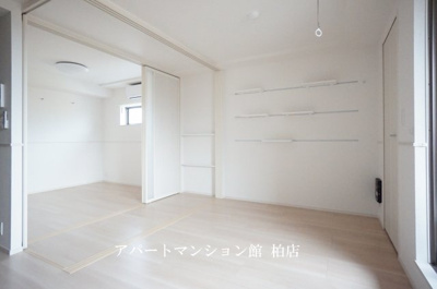 【洋室】 | コントレイル