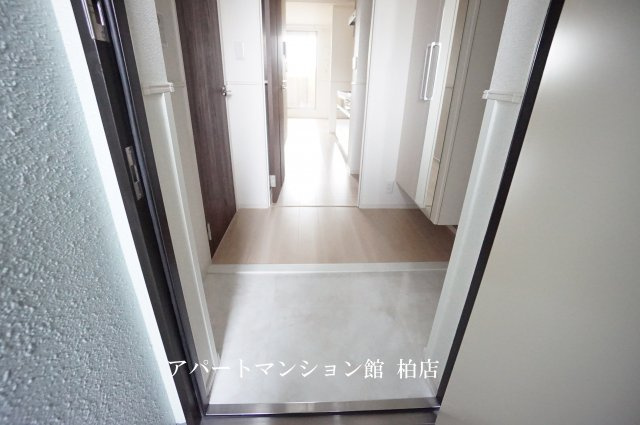コントレイルの玄関
