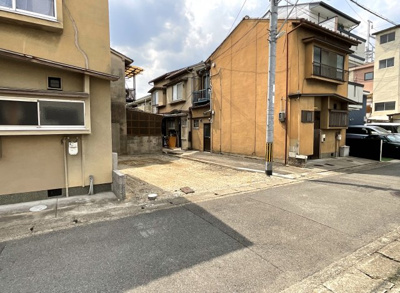 【外観】 | 山科区東野中井ノ上町　新築戸建 | こちらの物件を実際にご覧になってみませんか？暮らしやすい周辺環境も含めご案内します。
お家探しの第一歩としてでも大丈夫ですので気軽にお問い合わせ下さい(^-^)