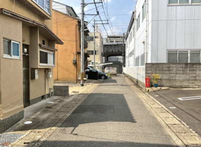 【前面道路含む現地写真】 | 山科区東野中井ノ上町　新築戸建 | ローンの事など資金計画でお困り事はございませんか？お家は欲しいけれど、そもそも理想のお家が購入できるのかも心配ですよね？そんなお悩みも【キズナホーム】にご相談下さい！もちろん相談は無料です(^_^)/