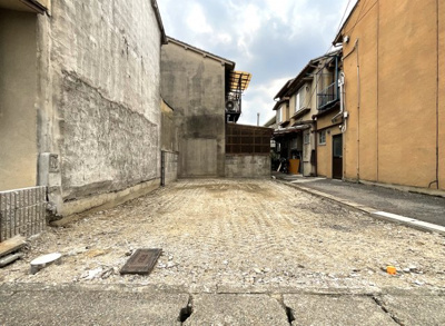 【外観】 | 山科区東野中井ノ上町　新築戸建 | 徒歩4分に《中井ノ上第二公園》お子様が遊べる児童公園です。保育園も徒歩3分にあり子育て世代の方にもおすすめのエリアです。