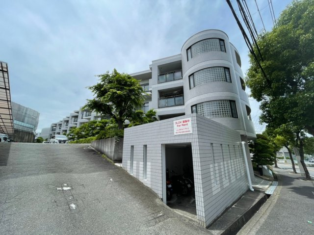 ガーデンハイツ桃山台2番館の外観