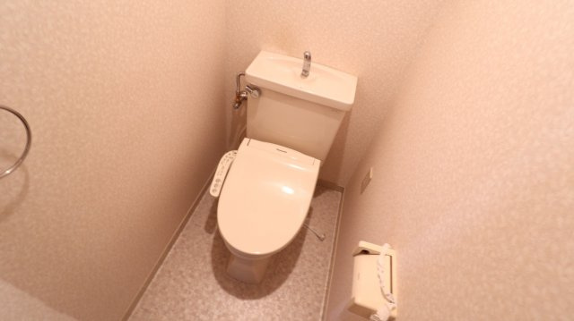 ガーデンハイツ桃山台2番館のトイレ