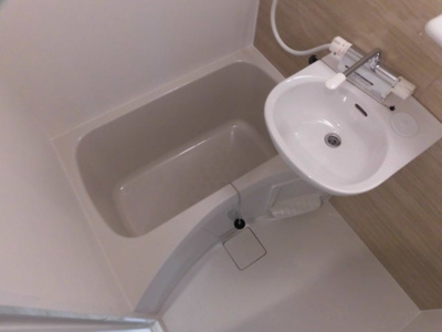 【浴室】 | メゾンオパル | バストイレ別なので湯船で体を癒してくださいね