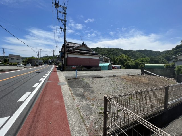 日奈久塩南町土地の前面道路含む現地写真