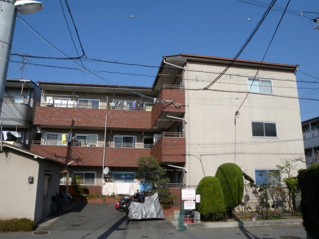 山本マンションの外観