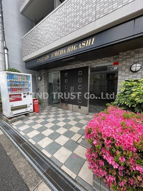 エスリード梅田東のエントランス