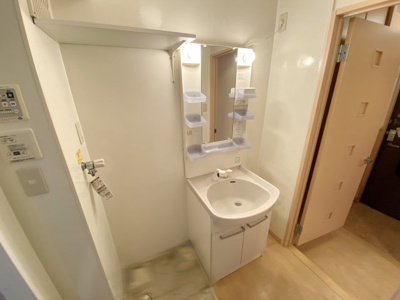 【独立洗面台】 | コート・フローラA