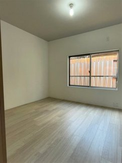 【洋室】 | 京都市下京区七条　中古テラスハウス | 6帖