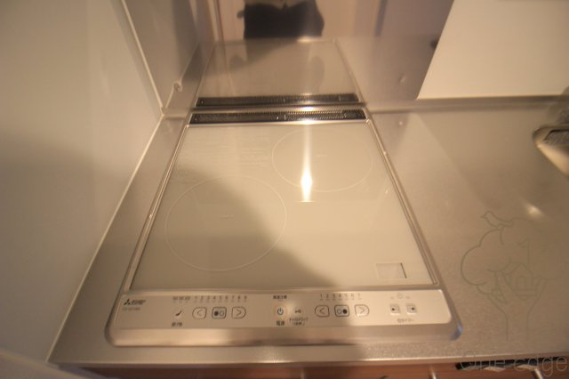セレニテ天満橋アリアのキッチン
