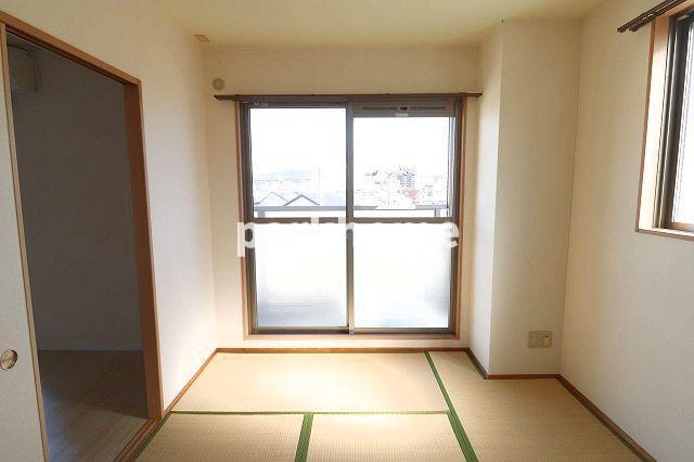 ヴィターレ百石の和室|和室、ちょっとしたくつろぎスペースにいかがでしょうか