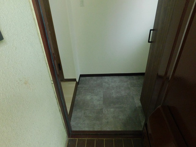 【玄関】 | アールズコート
