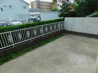 【バルコニー】 | アールズコート