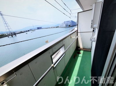 【バルコニー】 | SAKURA | 暖かな日差しのふりそそぐバルコニー