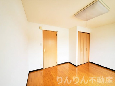 【洋室】 | SAKURA | 明るい洋室です