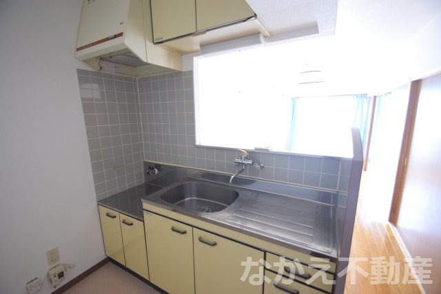 【キッチン】 | コンパクトなキッチンで掃除もラクラク