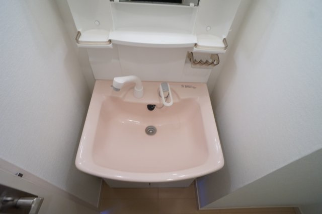 ソレイユ津田沼の独立洗面台|※写真は別タイプのお部屋です。