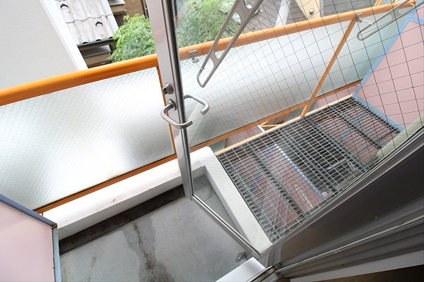 【バルコニー】 | サンテラス三鷹台