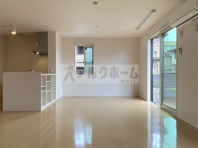 アビタシオンA棟の居間・リビング