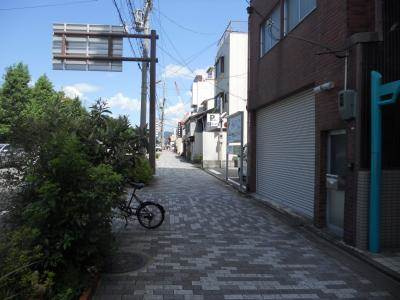 リシェス二条の周辺|前面道路